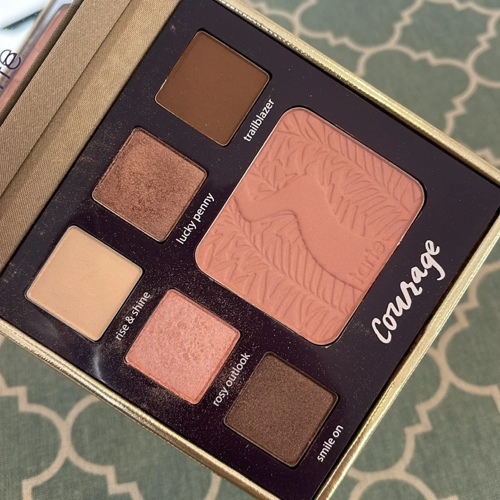 Tarte DOUBLE DUTY BEAUTY eye and cheek palette “classic Courage”